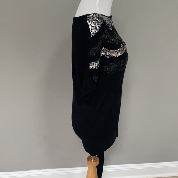 ⚠️flash sale⚠️ Sequin short sleeve sweater top - Picture 5 of 9